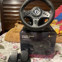 Numskull Racing Wheel & Pedals 