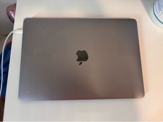 MacBook Air M1 2020 (8GB / 512GB) - missing key
