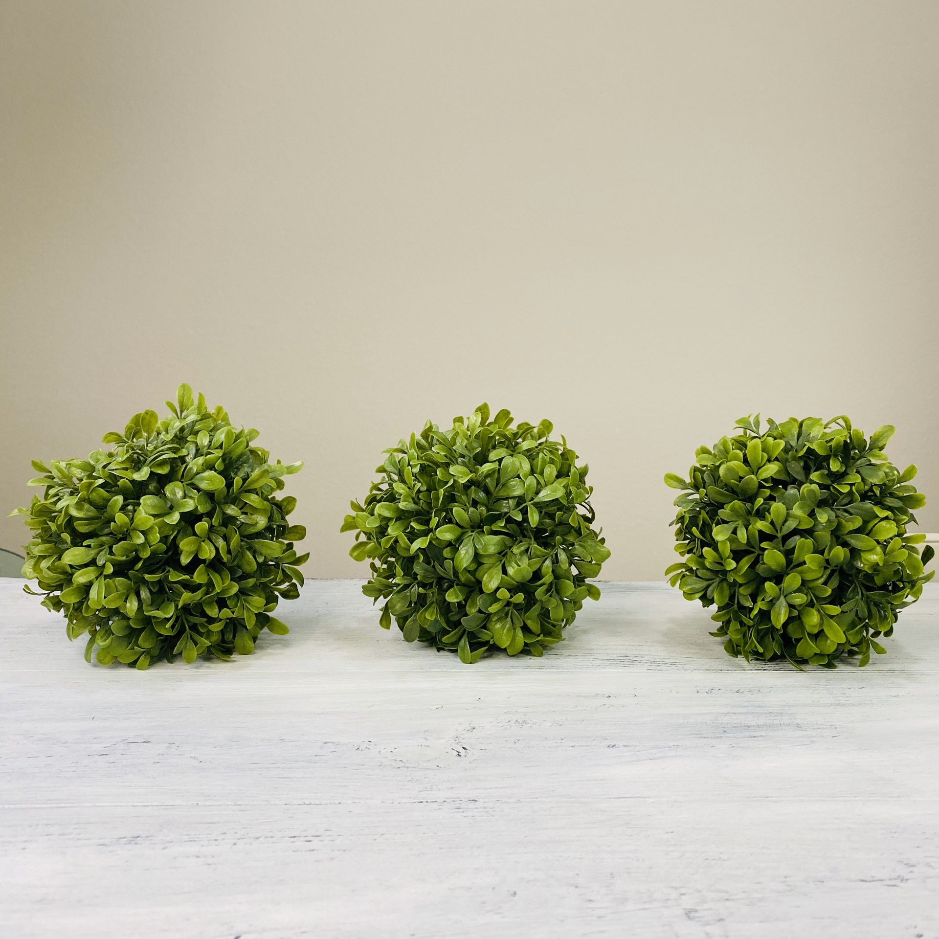 Set of 3 artificial plant ball shape