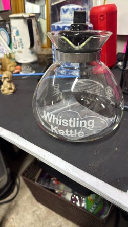 Whistling kettle