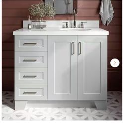 Taylor 42 in. Single Sink Freestanding Bathroom Vanity in Gray with Pure White Quartz Top