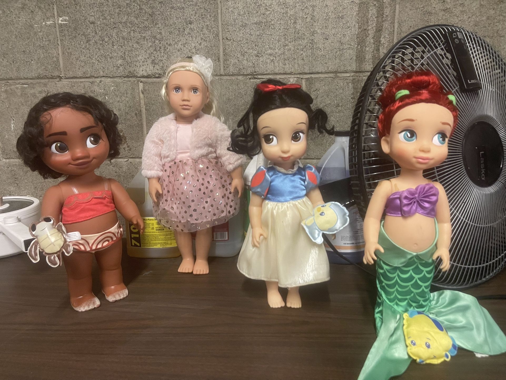 Girl Disney Dolls