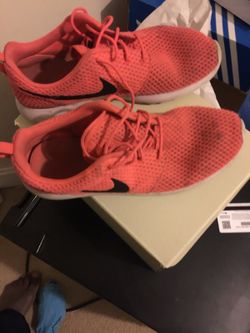 Nike roshe size 11