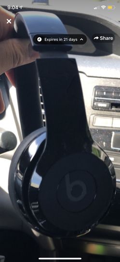 Beats solo 3 dropped to $200 for quick sale