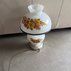 VINTAGE WHITE MILK GLASS FLORAL HURRICANE TABLE LAMP