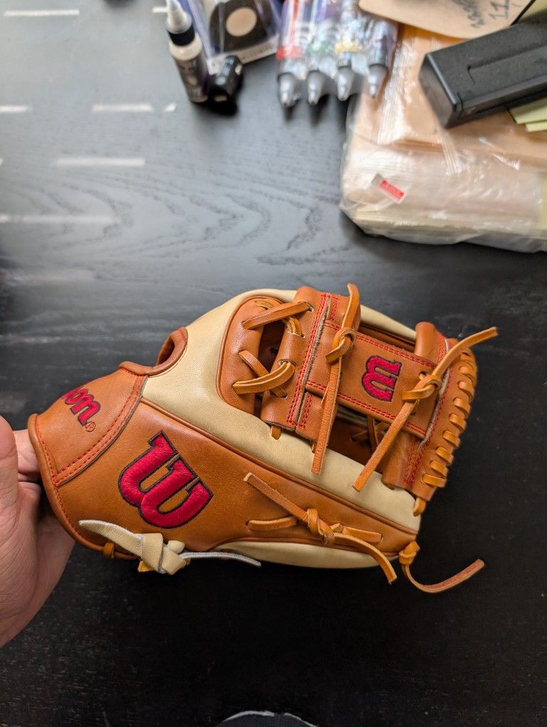 Wilson A2000 Baseball Glove