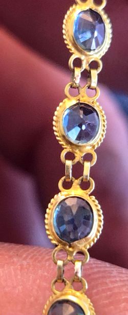 Hand Made Blue Sapphire 18k Yellow Gold Braclet