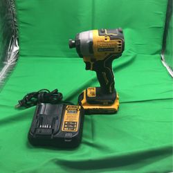 Delwalt Drill And Battery 