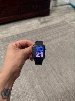 Apple Watch Series 6 (GPS + Cellular)  32 GB