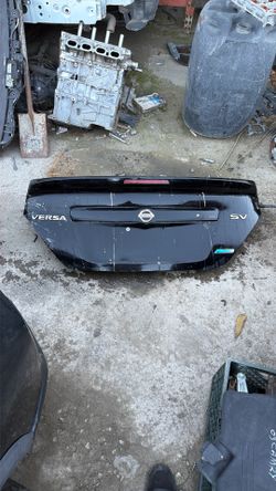 2012-2019 NISSAN VERSA Trunk Lid Black Sedan
