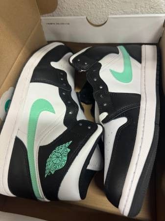 New In Box Jordans Men Size 10
