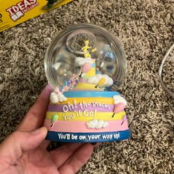 Dr Seuss Snow Globe 