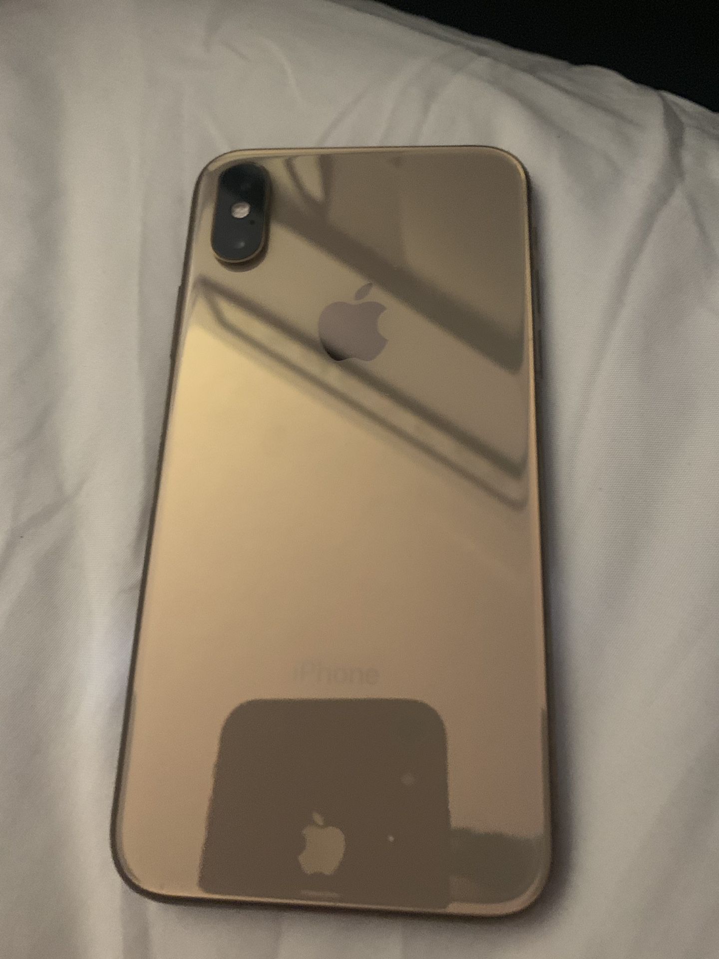 Rose gold iPhone XS t mobile