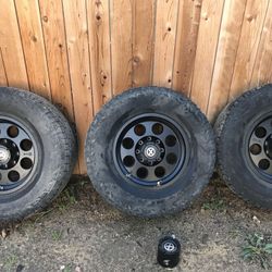 Dodge Ram 2500 rims & Tires