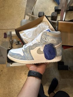 Jordan 1 High Hyper Royal