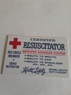 Comic card certified resuscitator (wallet size)