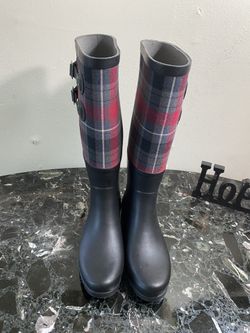 Women’s Ugg Rain boots As 7