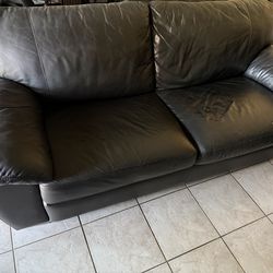 Black leather couch, 2 seats
