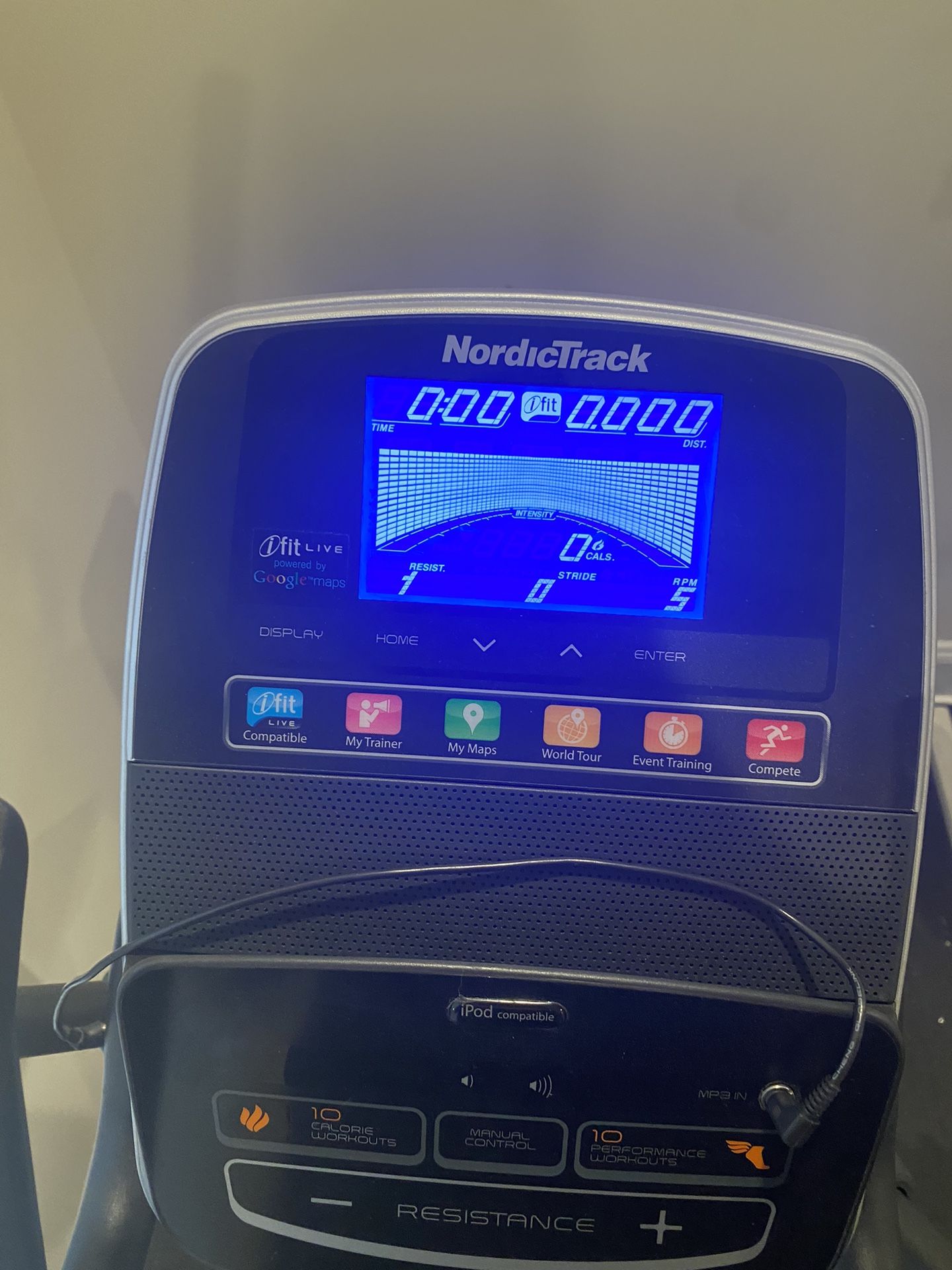NordicTrack E5.5 Space Saver Design Elliptical for Sale in Clayton, NC
