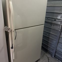 Refrigerator Works Great Has Ice Maker I Sell All Tbe Time Delivery Extra 