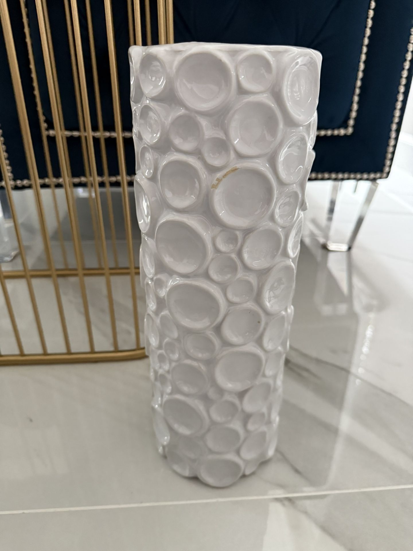 2 Vases 