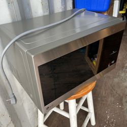 LG Microwave