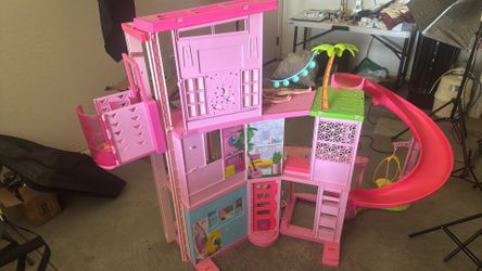 Barbie dream house