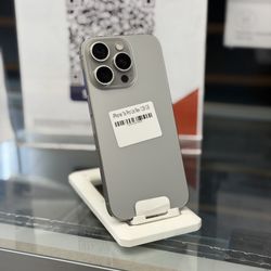 iPhone 16 Pro (Factory Unlocked) 