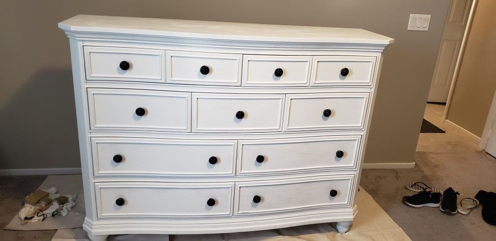 White Emma Dresser