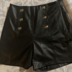 Zara Women's Black Faux Leather Shorts Size M Zip Buttons High Waisted