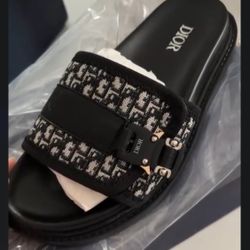 Sandals Slides