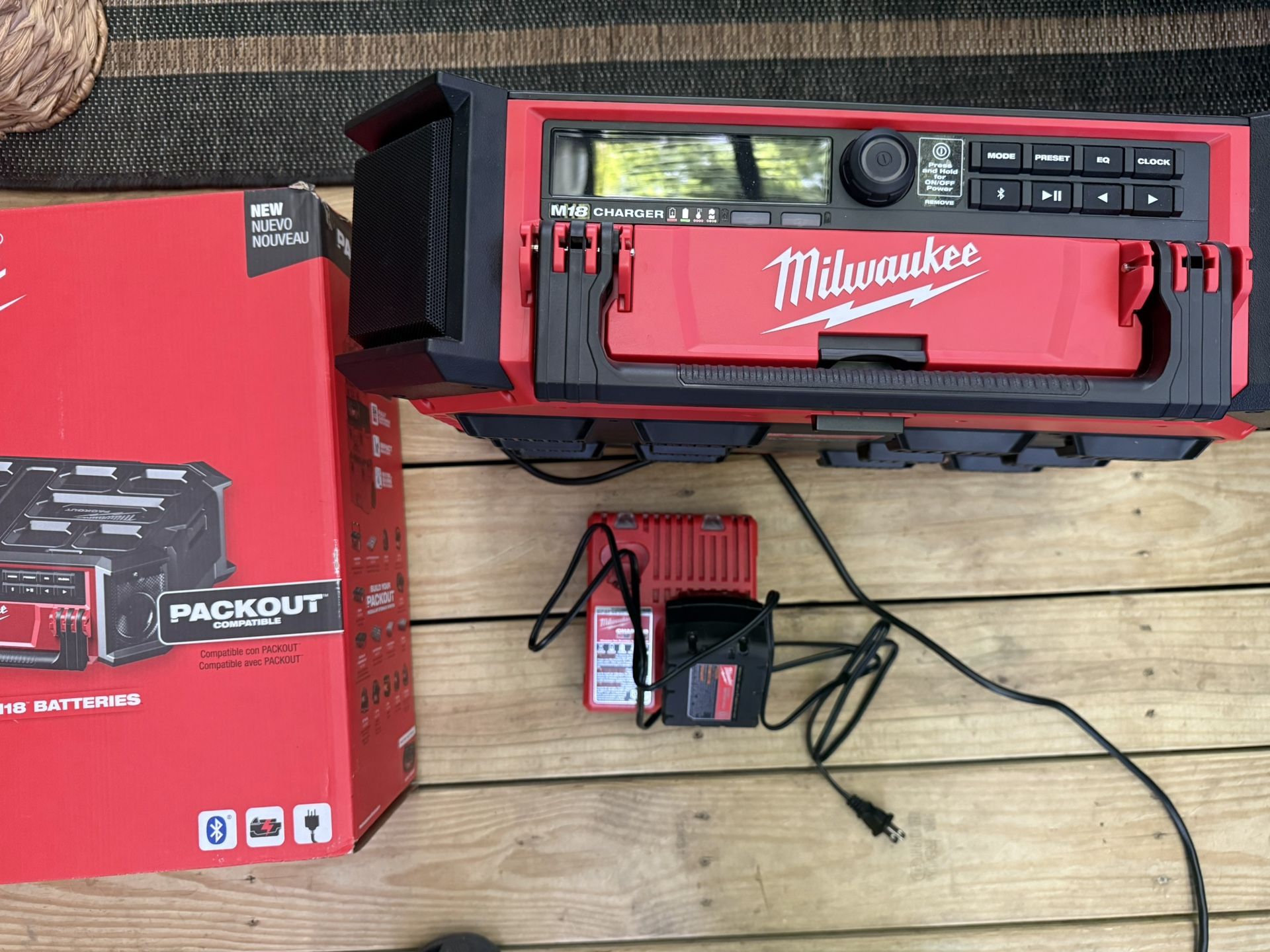 M18 Milwaukee Packout Radio (Charger And Battery)