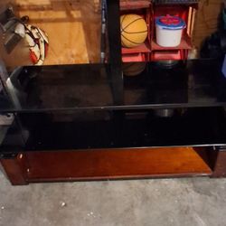 FREE TV STAND
