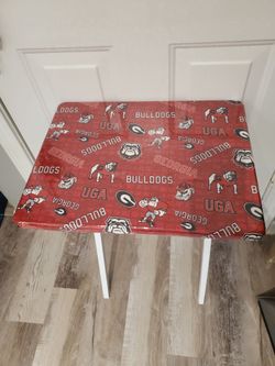 Bulldogs Table