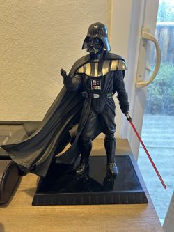 Darth Vader statue