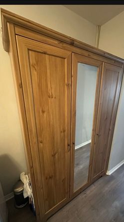 Closet $320