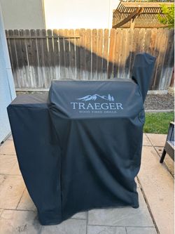 Traeger Grills Pro 22 Electric Wood Pellet Smoker