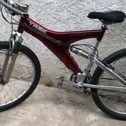 Trek OCLV Mountain bike 21 Speed Medium Size