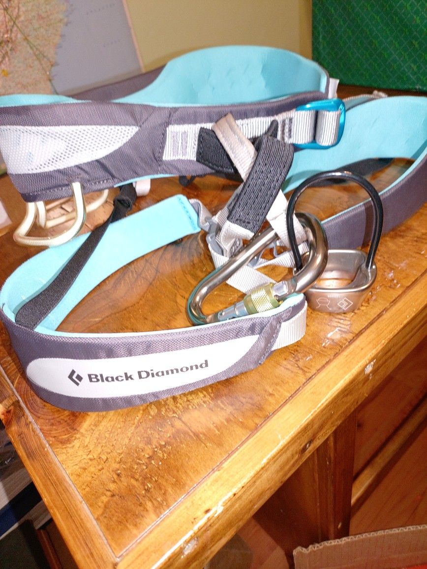 Black Diamond Climbing Gear & SCARPA Shoes