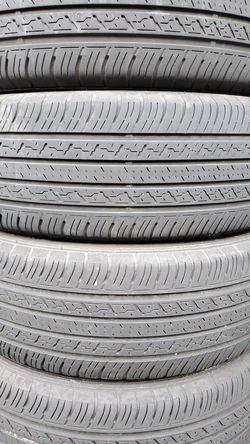 (4) 225/65R17 Tires