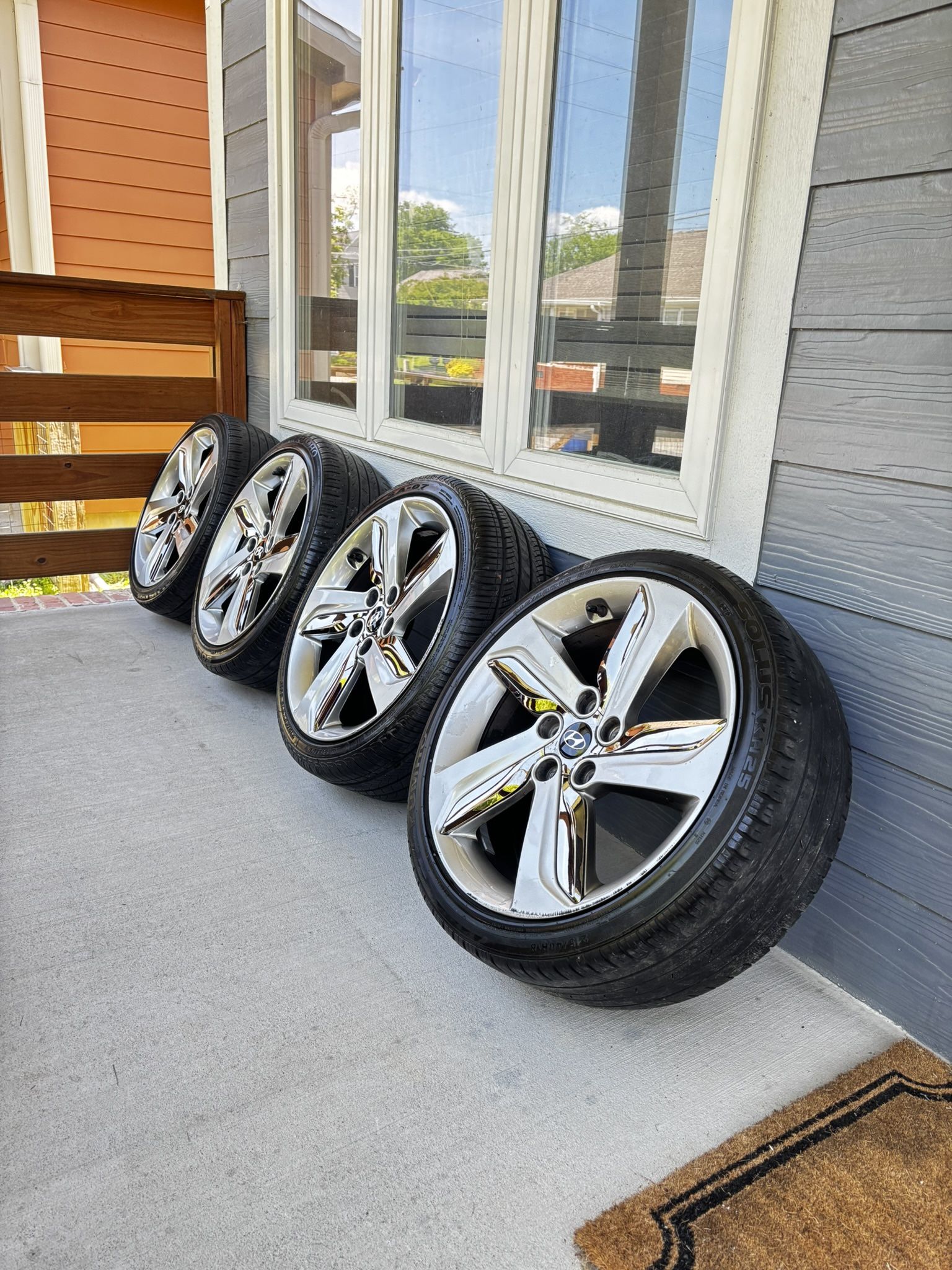 Wheels / Rims (18”) & Tires