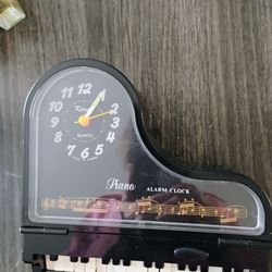 Piano Alarm Clock 