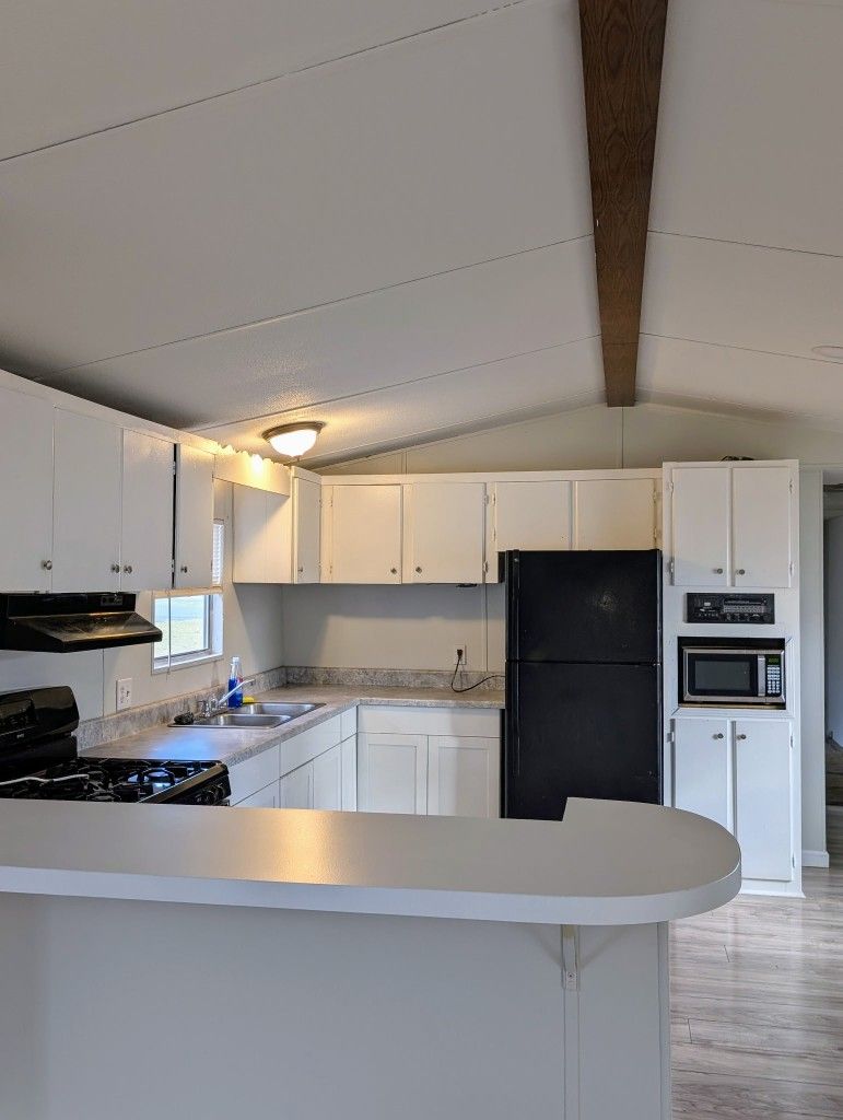 Newly Renovated Mobile Home Property for Sale!!