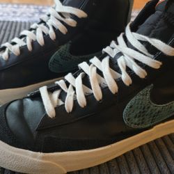 Nike Blazer Mid 77
