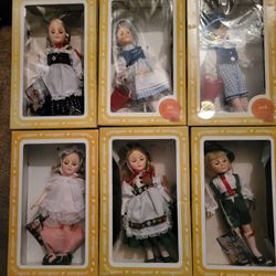 Set Of 6 Vintage Effanbee 11" Vinyl Fairytale Dolls - Like-New 