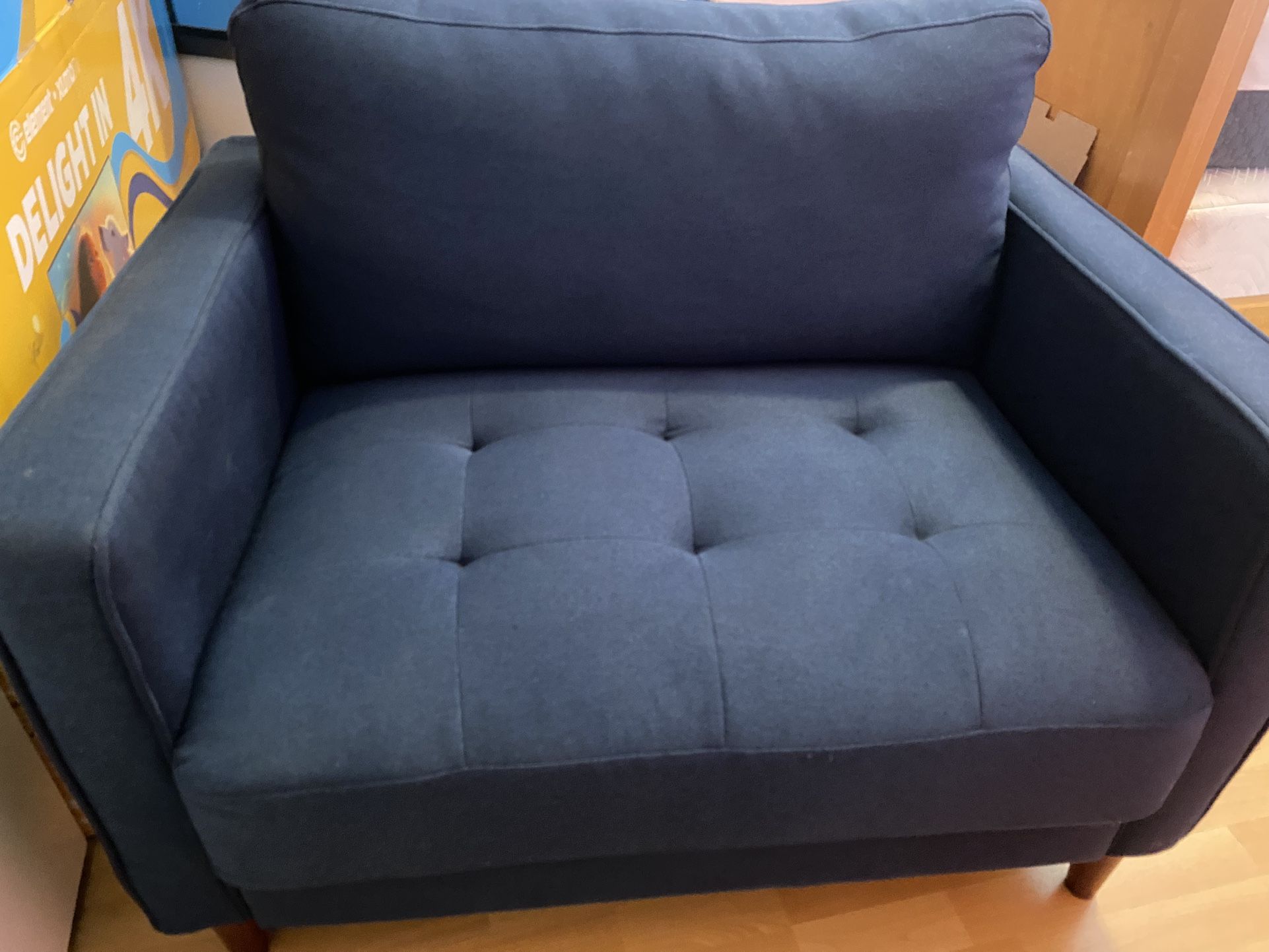 LIFESTYLE LANDON ARMCHAIR