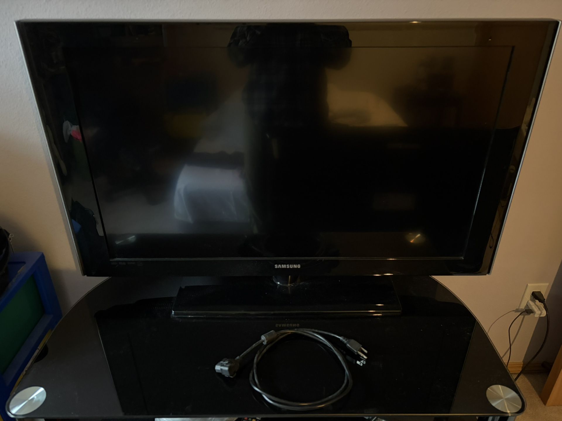 Samsung 42 Inch TV Works