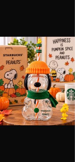 Starbucks x Peanuts Snoopy Glass Cup