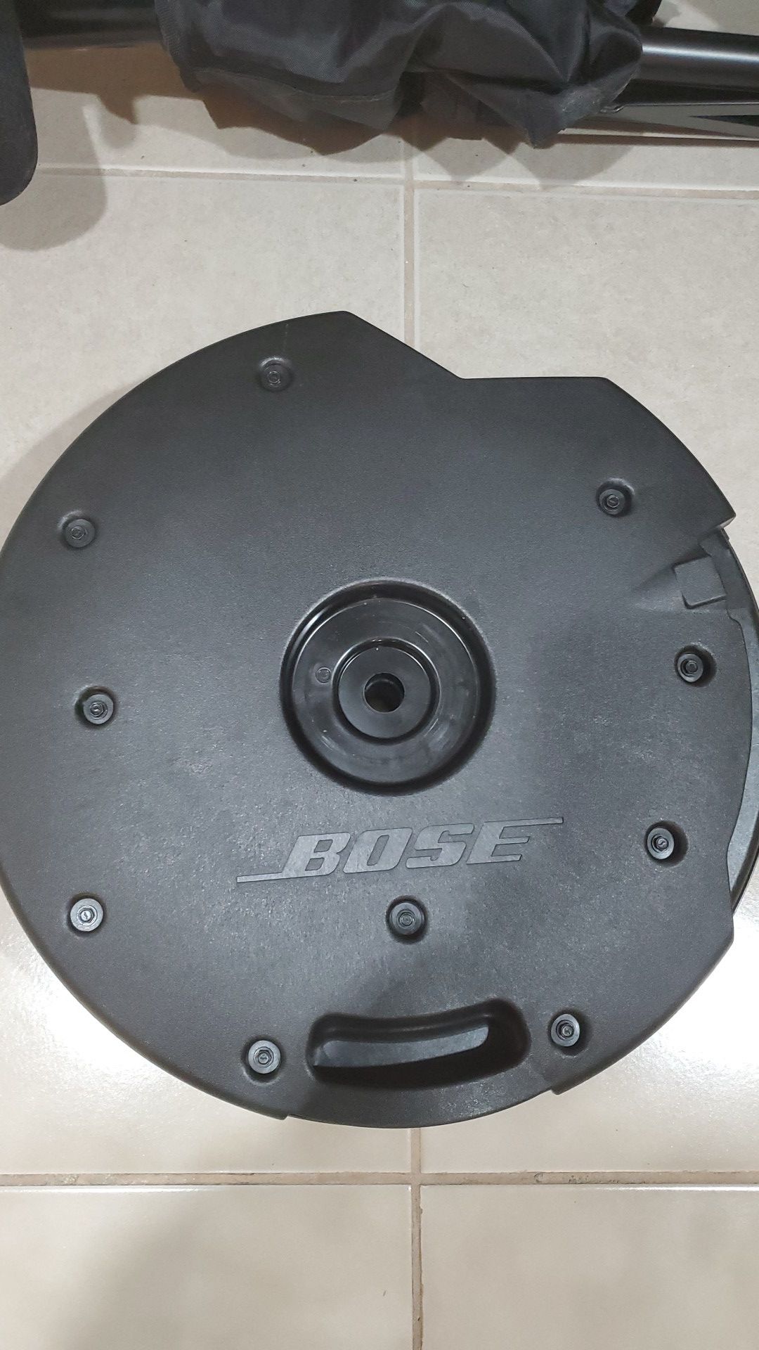 Bose trunk spare wheel speaker from a nissan rouge 2017