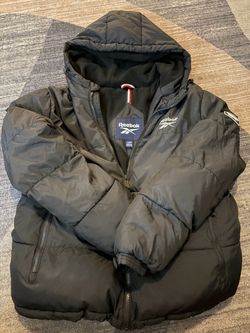 Men’s Size Large Reebok Black Puffer Jacket with Hood